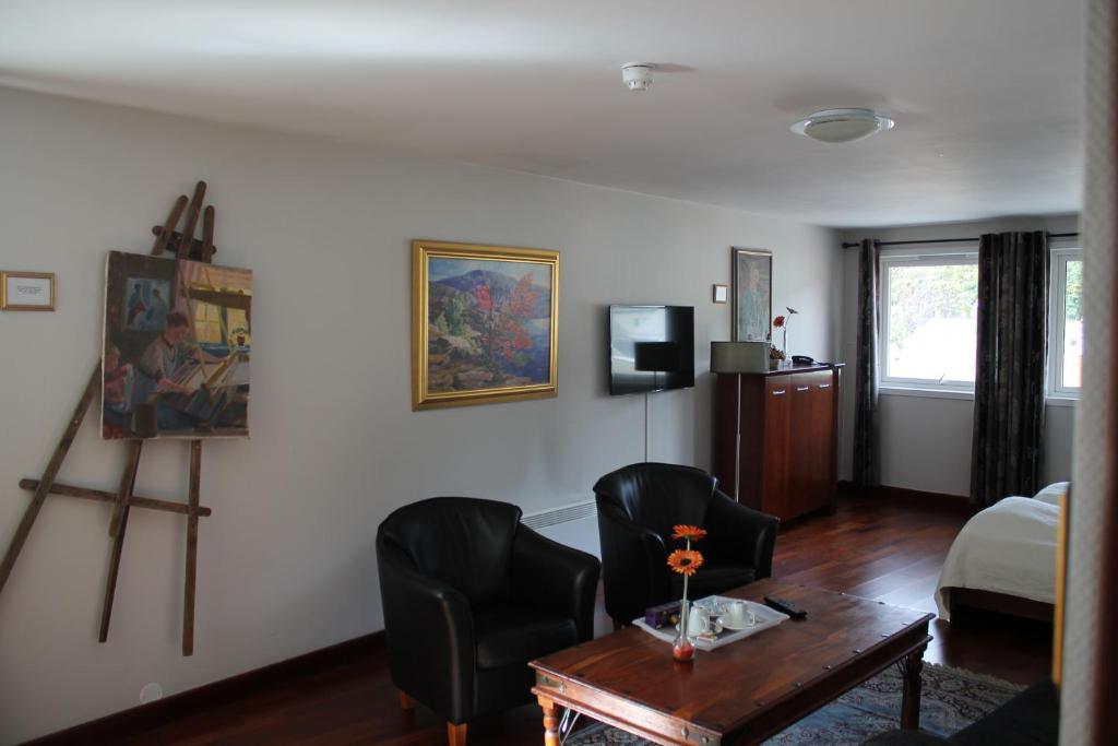 Klover Hotel Sauda ภายนอก รูปภาพ